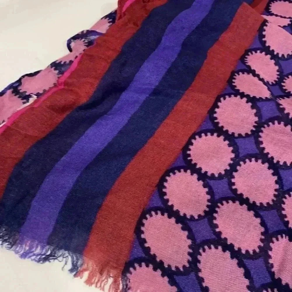 Scarf - Picture 5 of 5